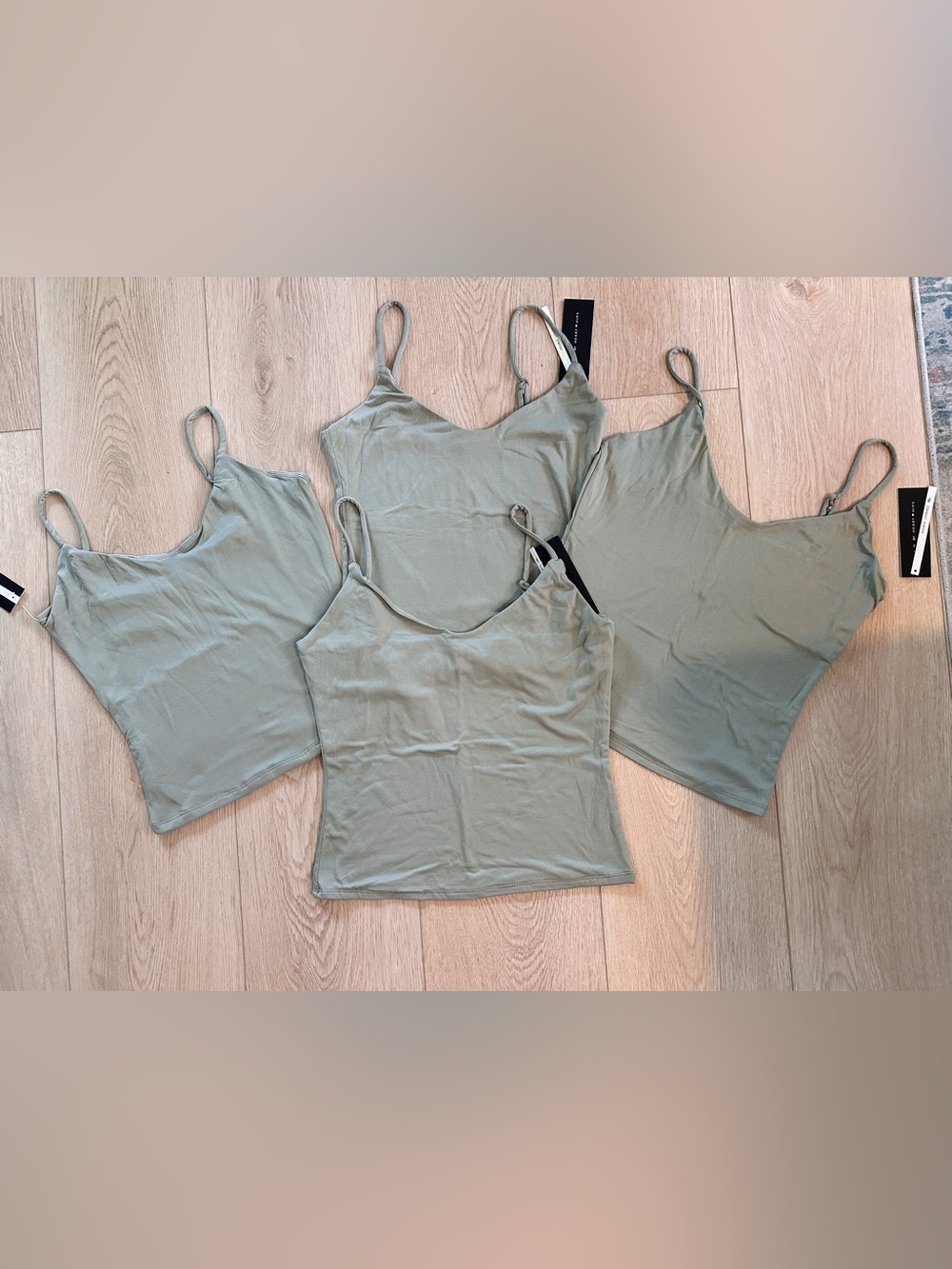 NWT🤩Women’s Soft Sage V-Neck Spaghetti Strap Tank Top SUPER SOFT & Double Lined